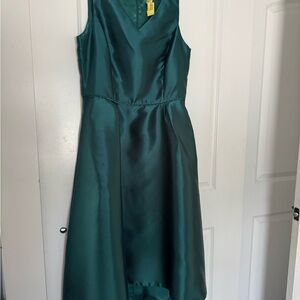 Elegant Green Sleeveless Dress